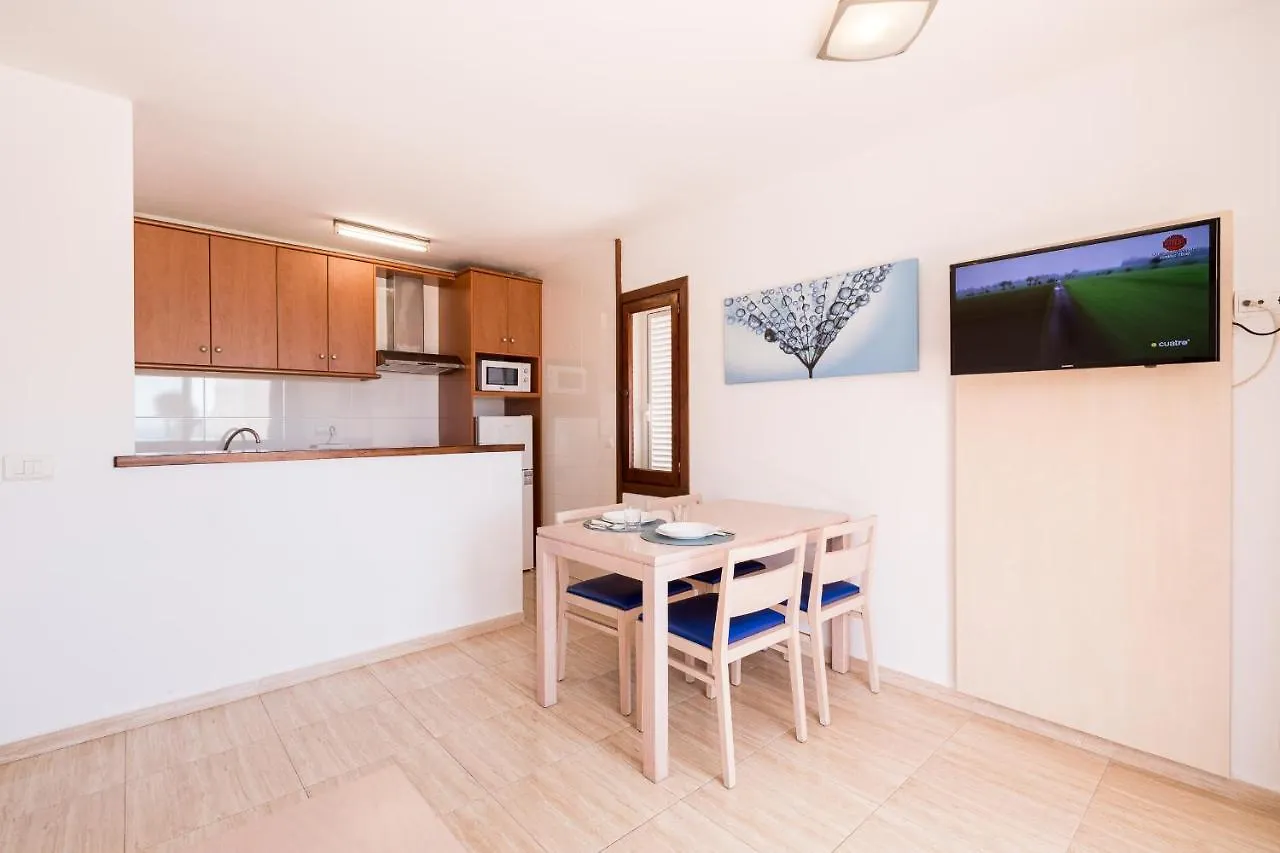Vistamar I - Mc Apartments Ibiza プラヤ・デン・ボッサ 0*,  スペイン