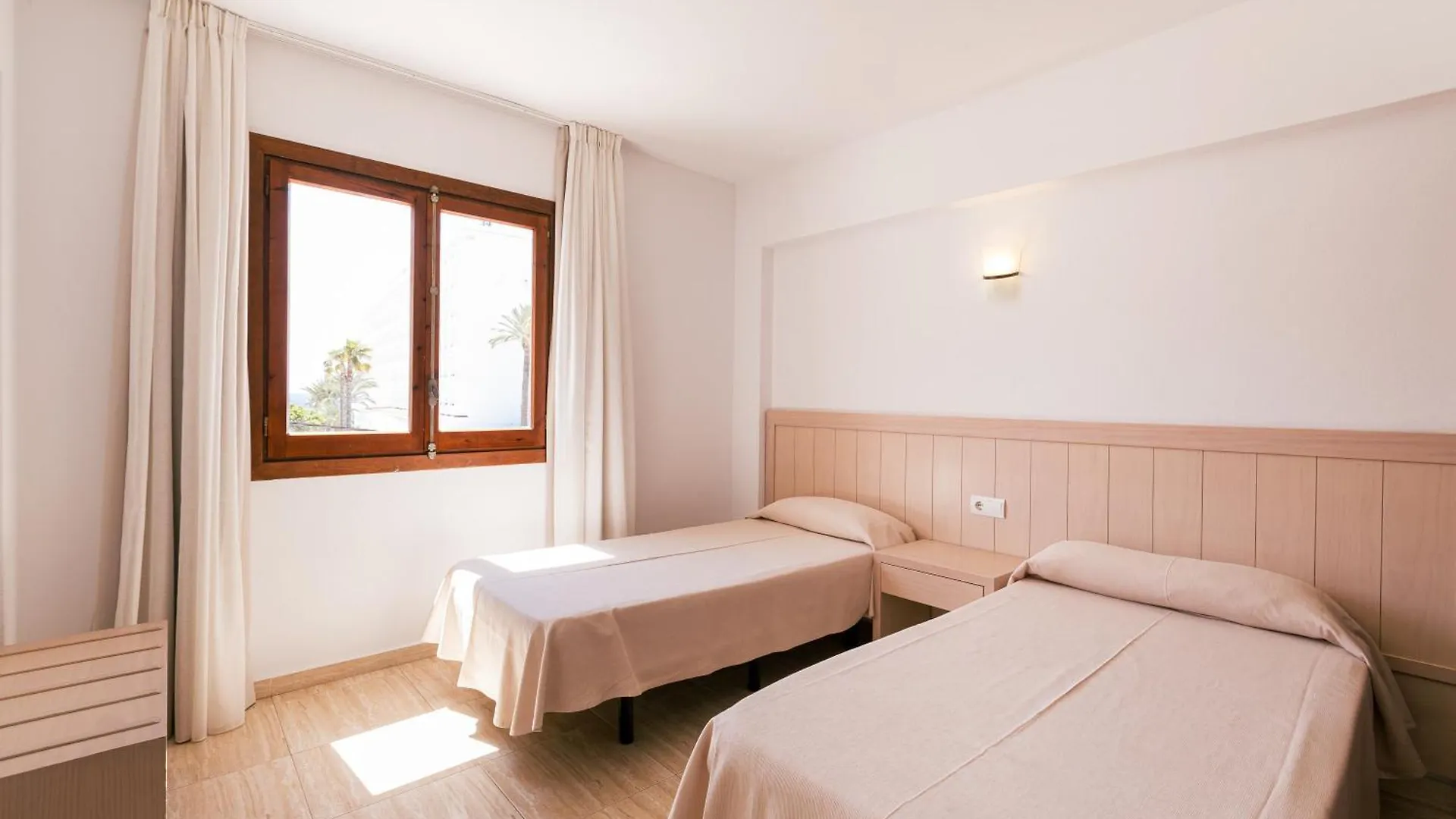 Vistamar I - Mc Apartments Ibiza プラヤ・デン・ボッサ 0*,